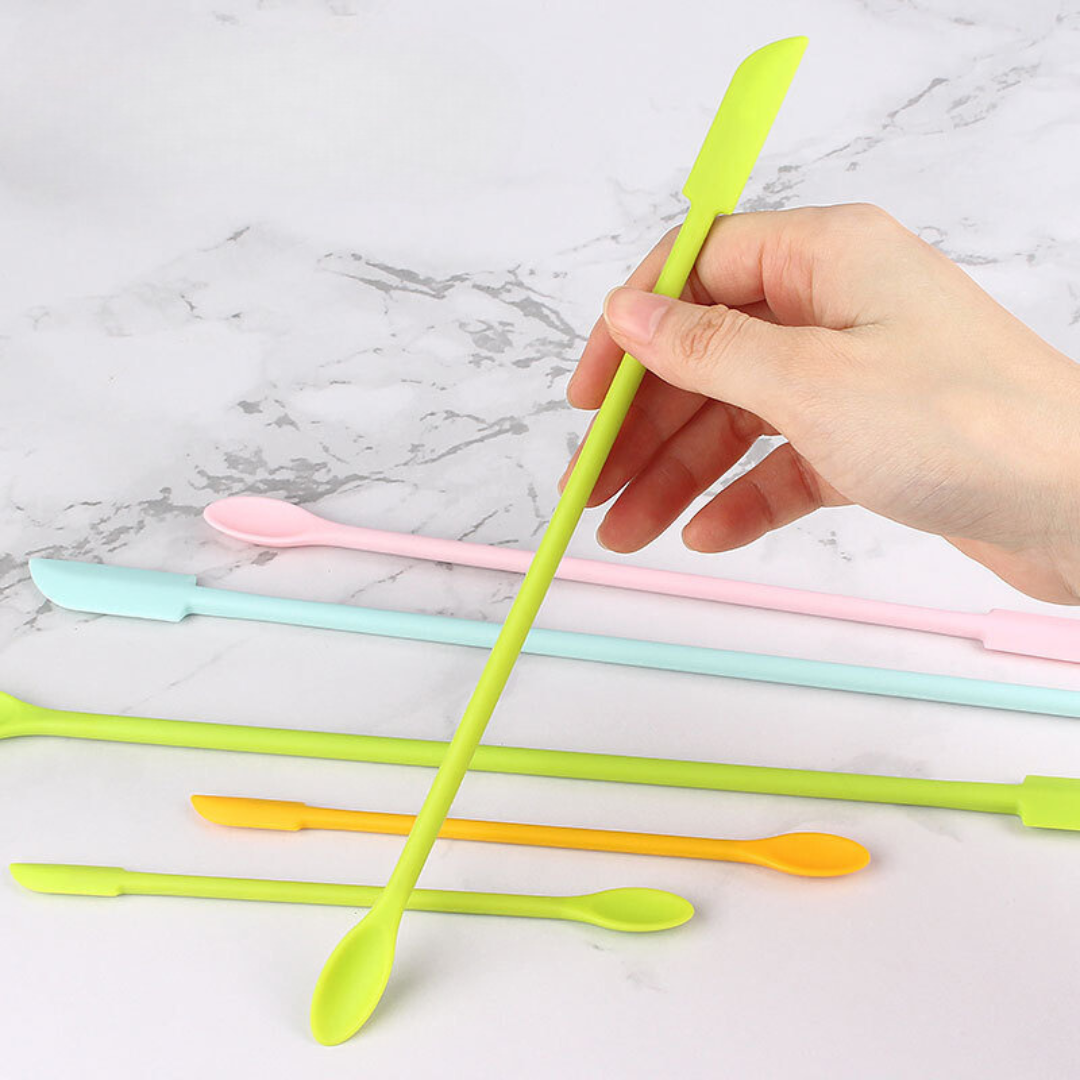 Praktische Mini Spachtel für Pflegeprodukte
