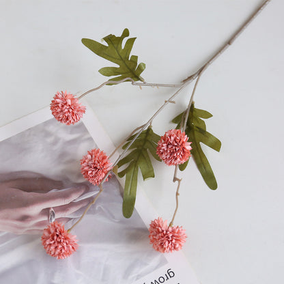 Künstliches Blumenarrangement mit Chrysanthemen & Eukalyptus
