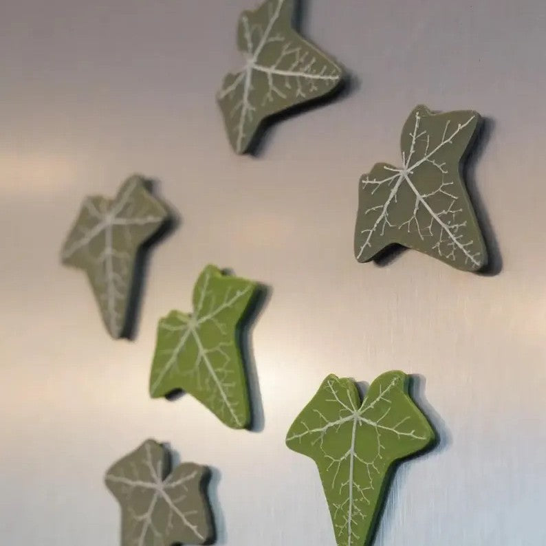 Factory ivy fridge magnet with articulating stems 3D ivy fridge magnet