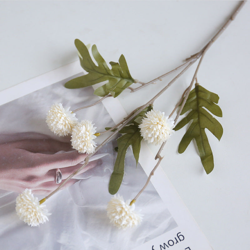 Künstliches Blumenarrangement mit Chrysanthemen & Eukalyptus