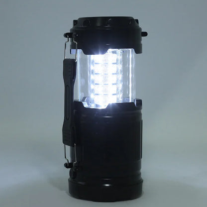 Kompakte LED-Campinglaterne – LuminaGlow