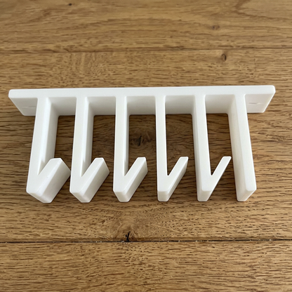 Platzsparender Organizer-Ständer für Tupperware-Deckel